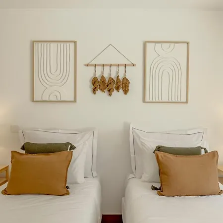 Alta De With Terrace Apartment